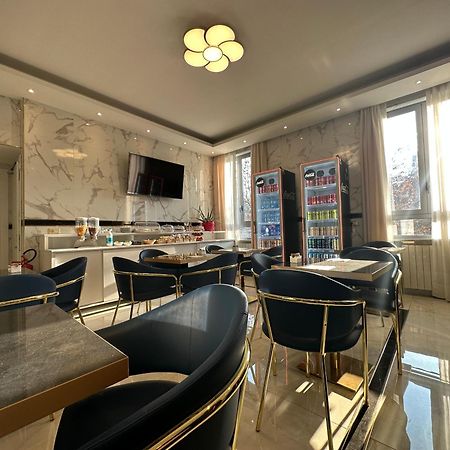 Hotel Midway Милан Экстерьер фото