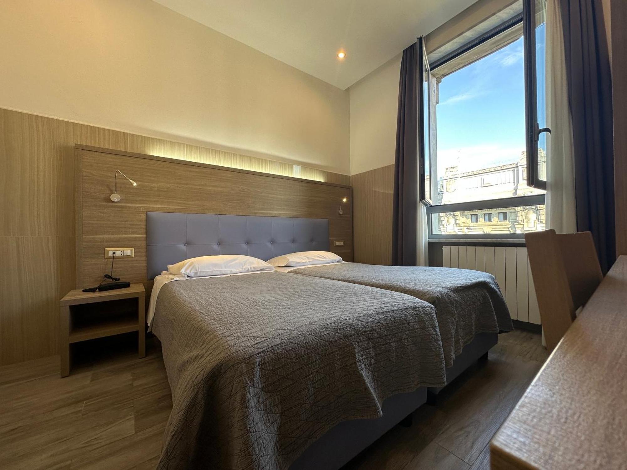 Hotel Midway Милан Экстерьер фото