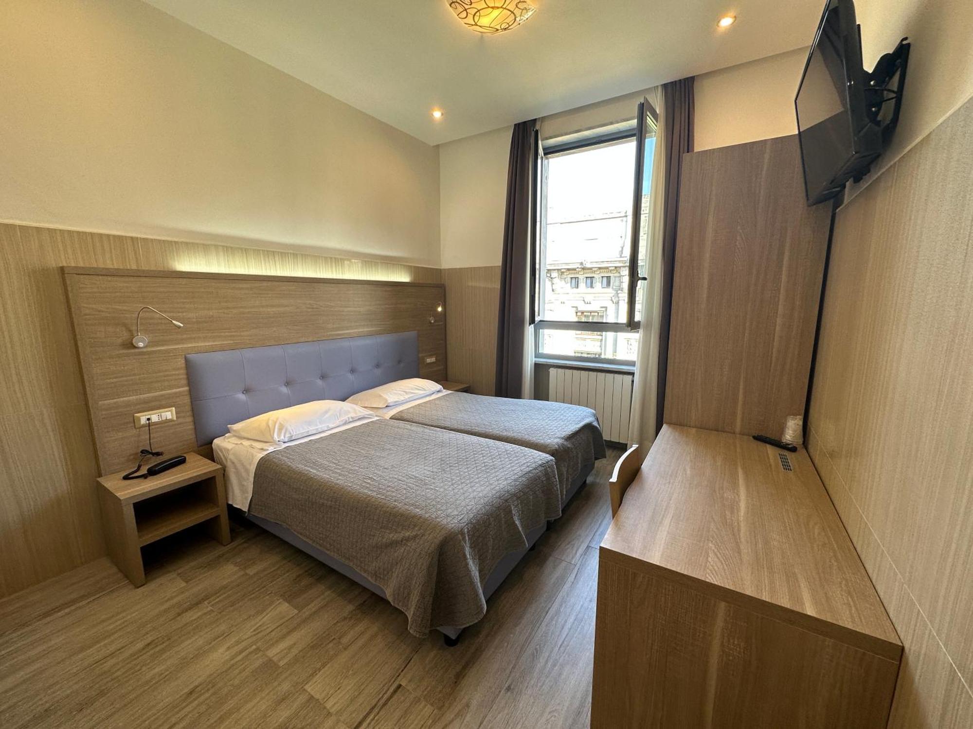 Hotel Midway Милан Экстерьер фото